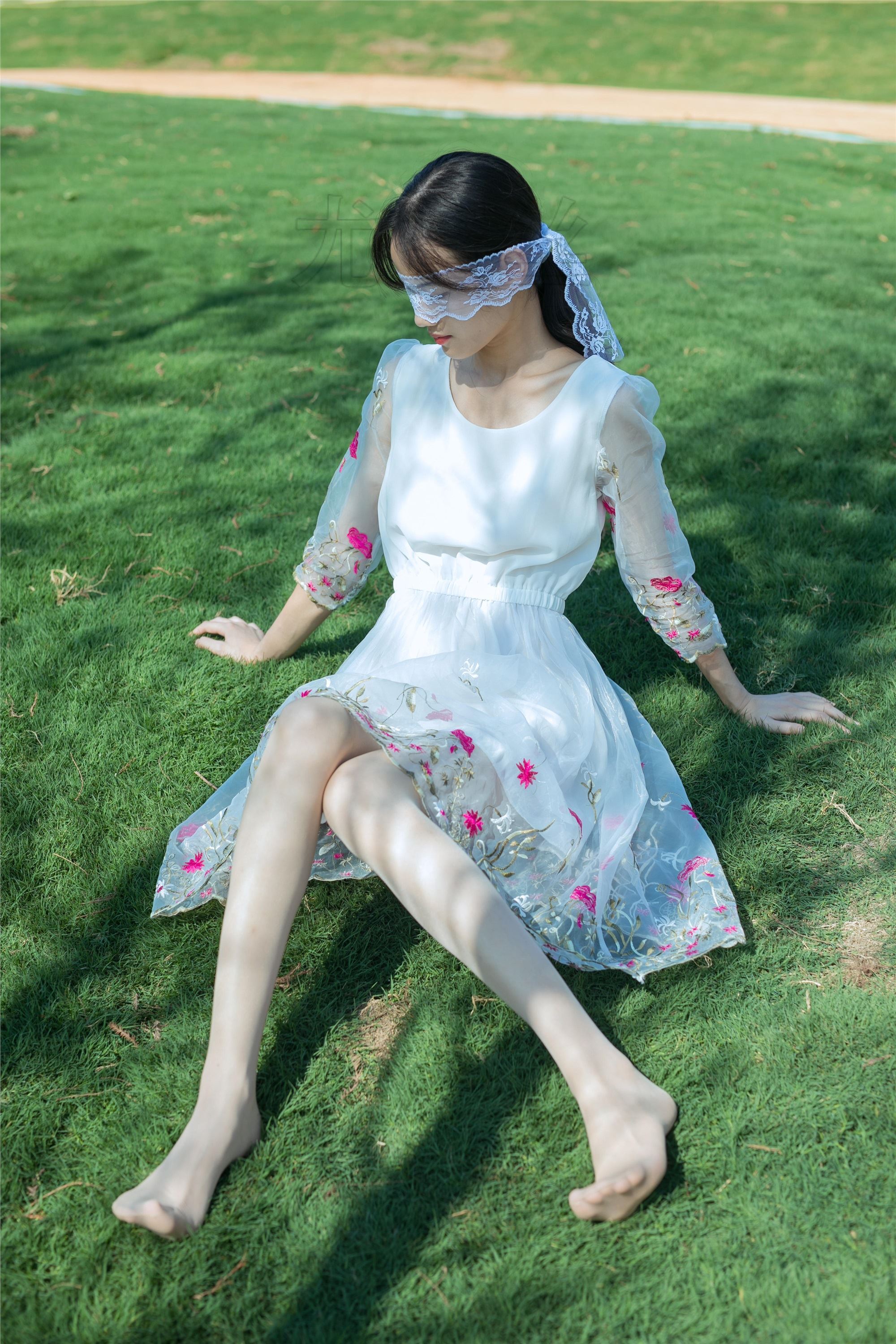 尤蜜丝 穿搭写真 NO.004